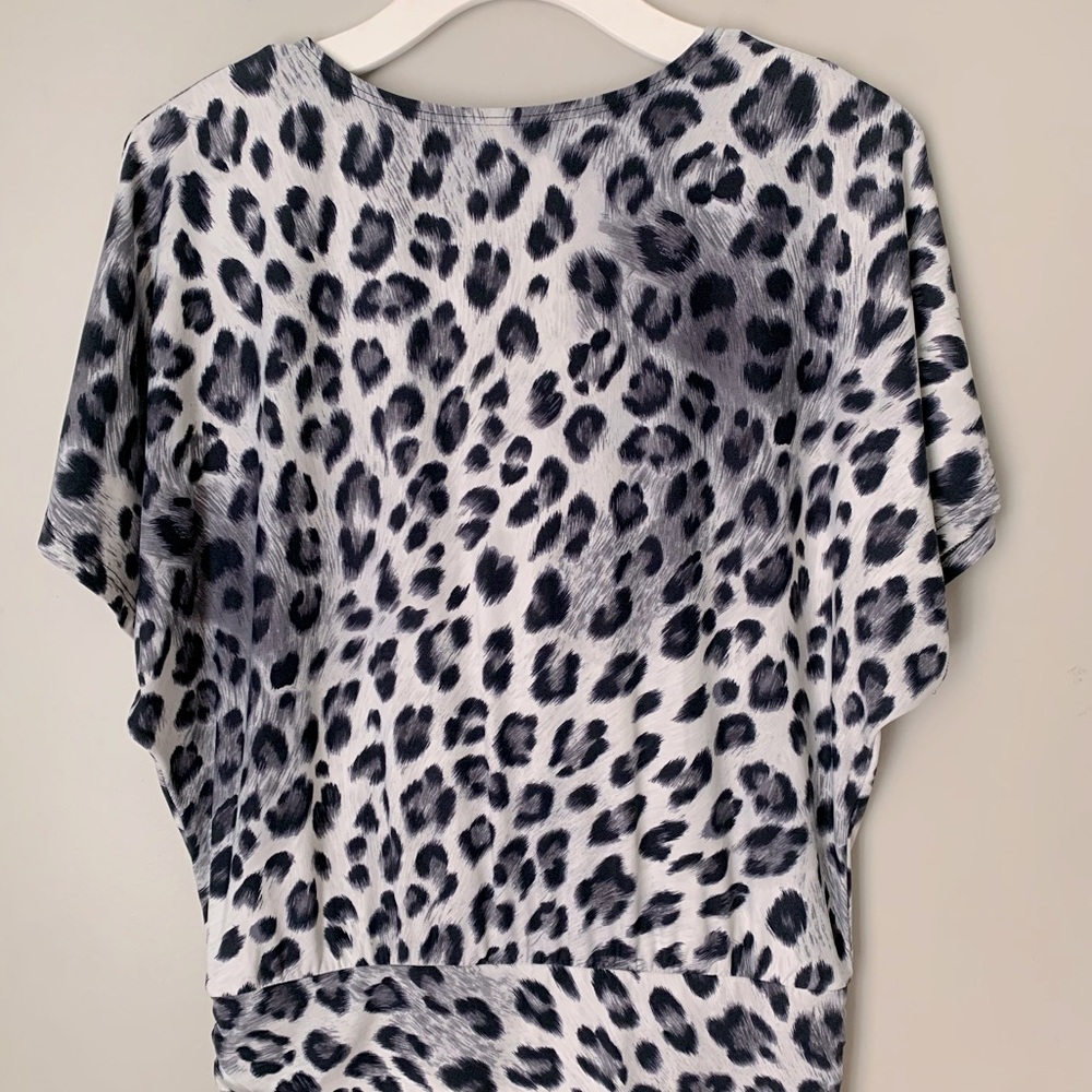 Vince Camuto size M beach cover up - Picture 11 of 12